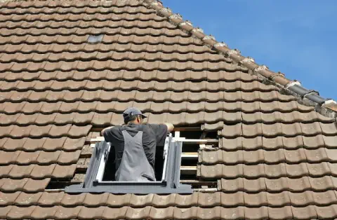 Pose de velux à Cérons